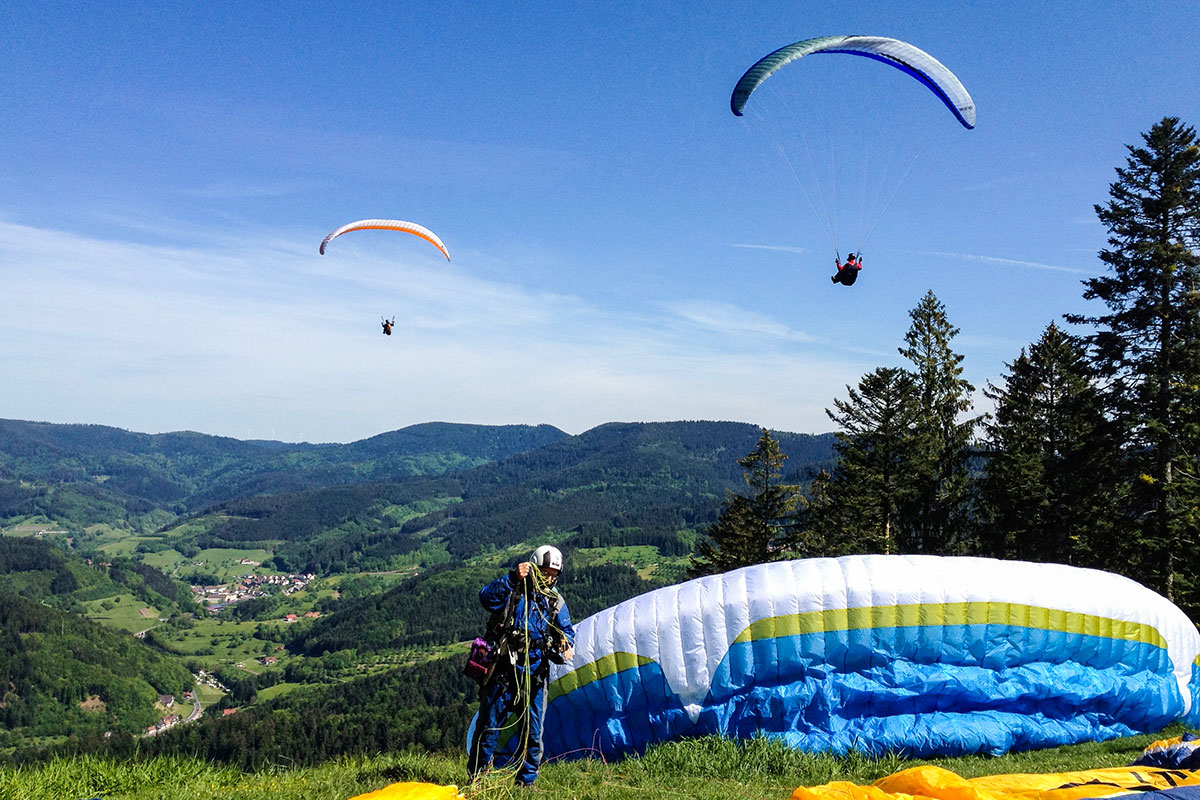 Gleitschirmfliegerplatz Rossbühl Gleitschirmfliegerplatz Rossbühl